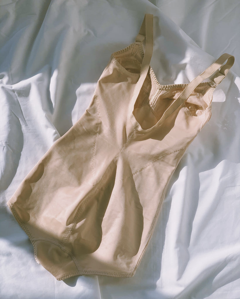 vintage nude bodysuit. – liar liar.