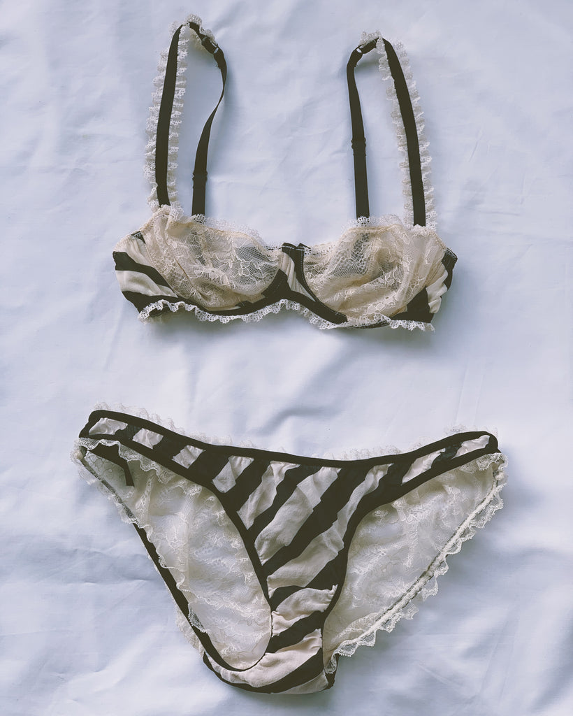 vintage style bra and thong set. – liar liar.